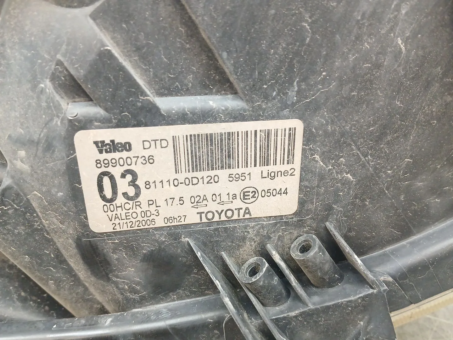 Faro Derecho para Toyota Yaris (_P9_)