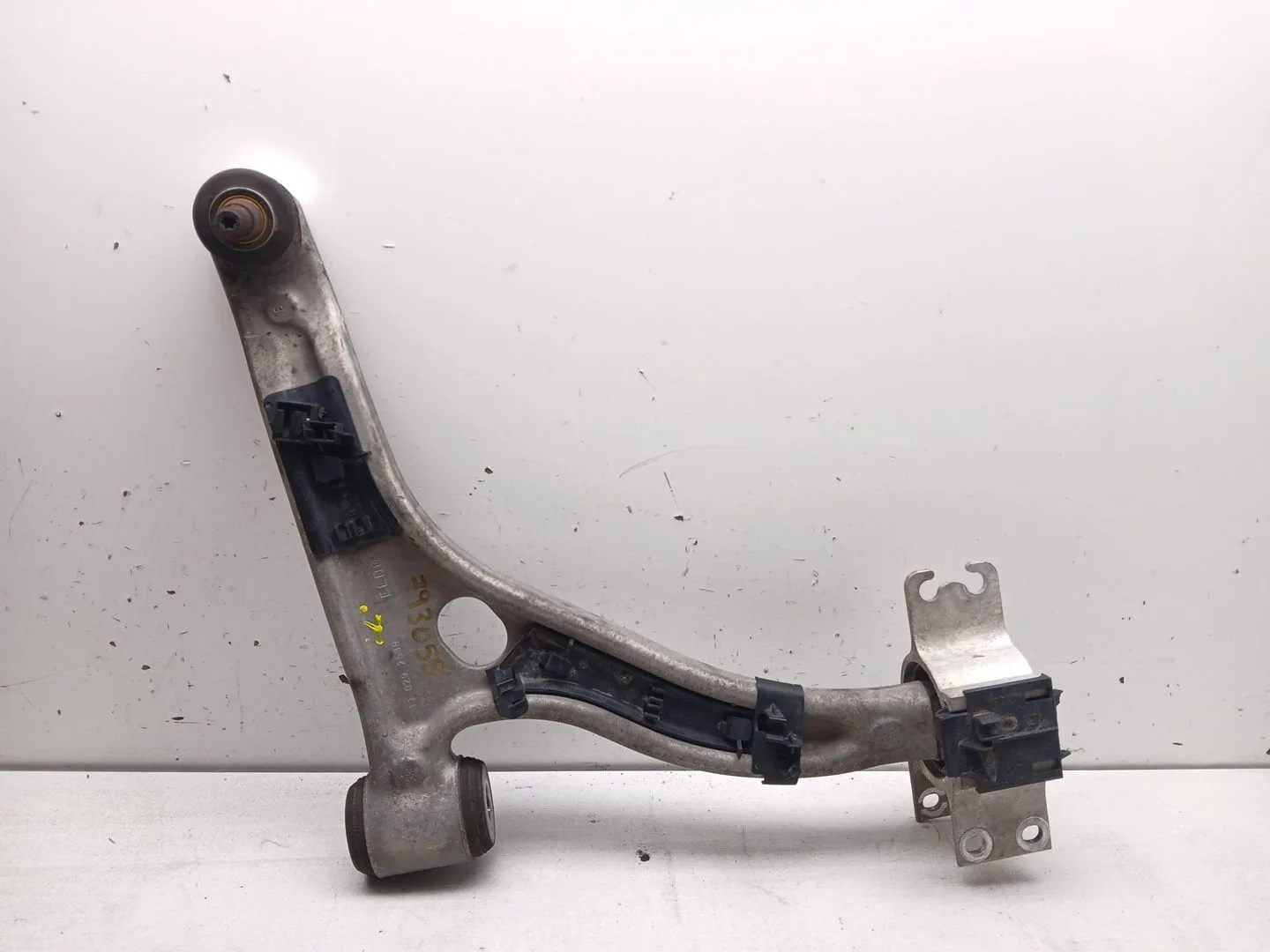Brazo Suspension Inferior Delantero Derecho para Mercedes-Benz Cla Coupe (C117)