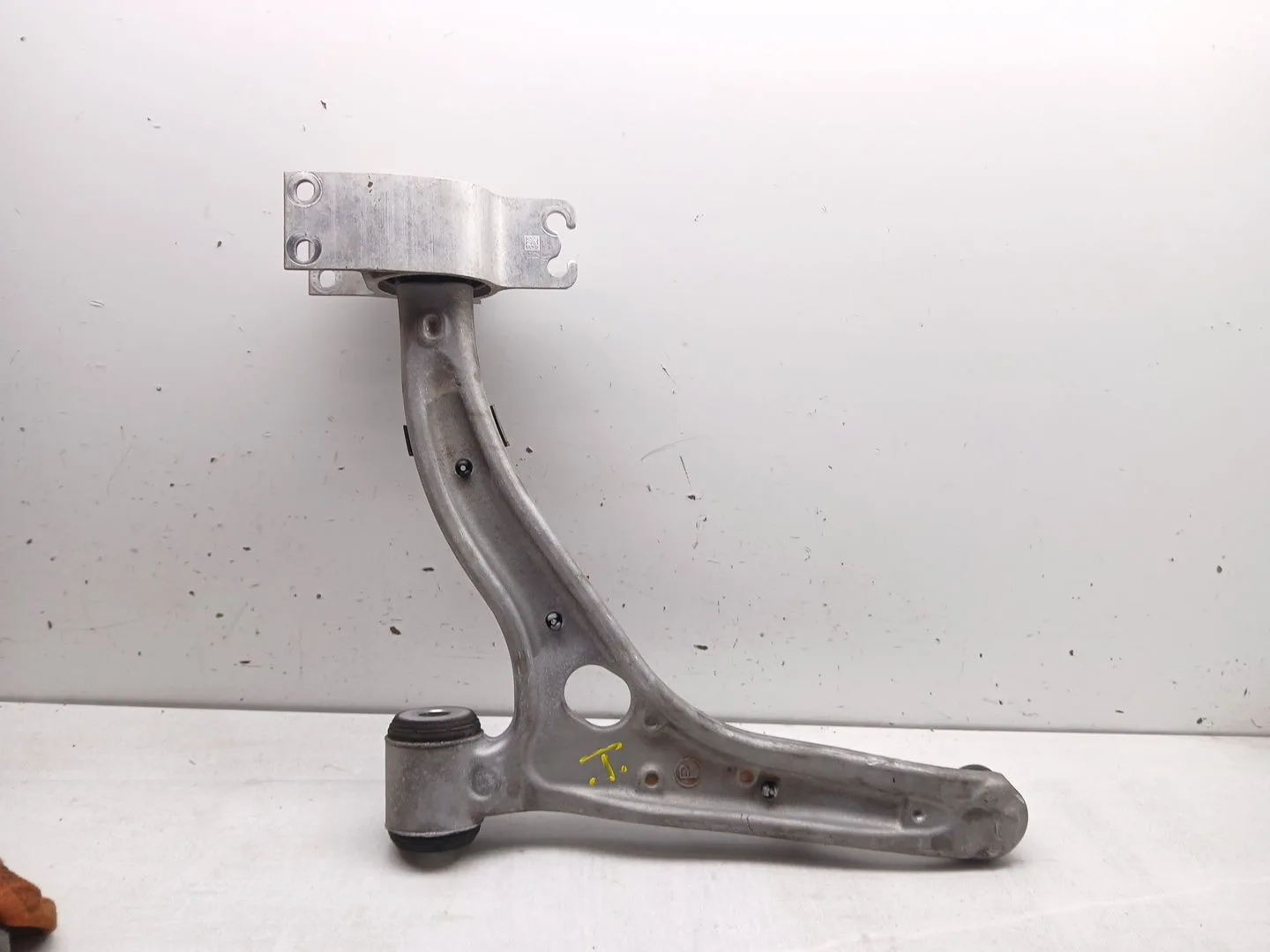 Brazo Suspension Inferior Delantero Derecho para Mercedes-Benz Cla Coupe (C117)