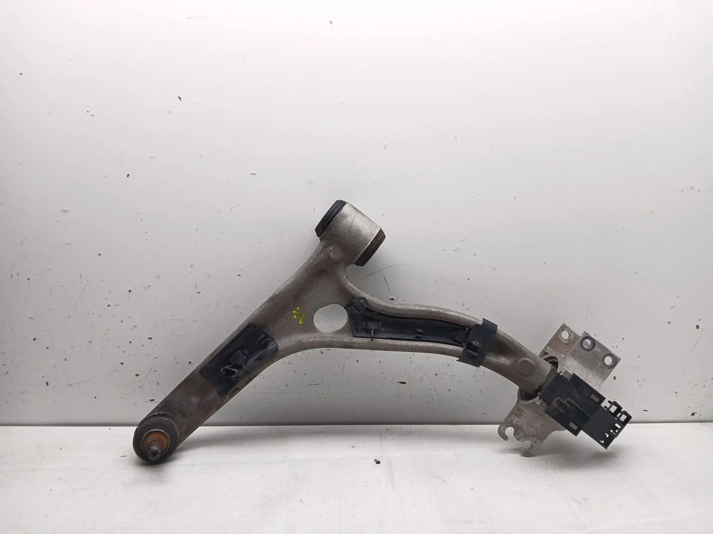 Brazo Suspension Superior Delantero Izquierdo para Mercedes-Benz Cla Coupe (C117)