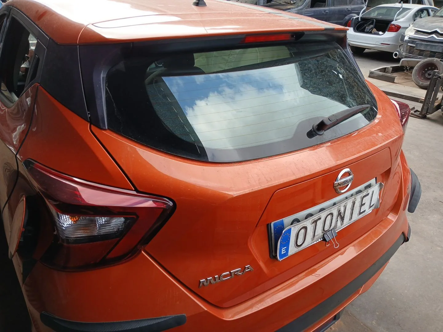 Porton Trasero para Nissan Micra V (K14)