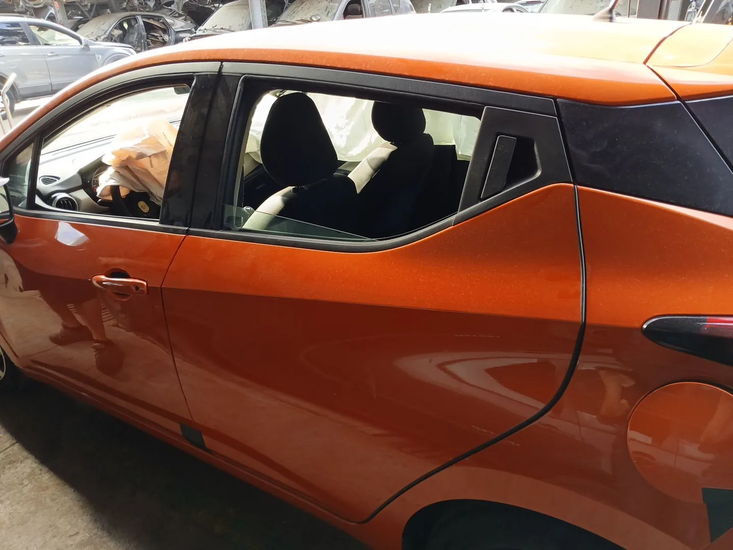 Puerta Trasera Izquierda para Nissan Micra V (K14)