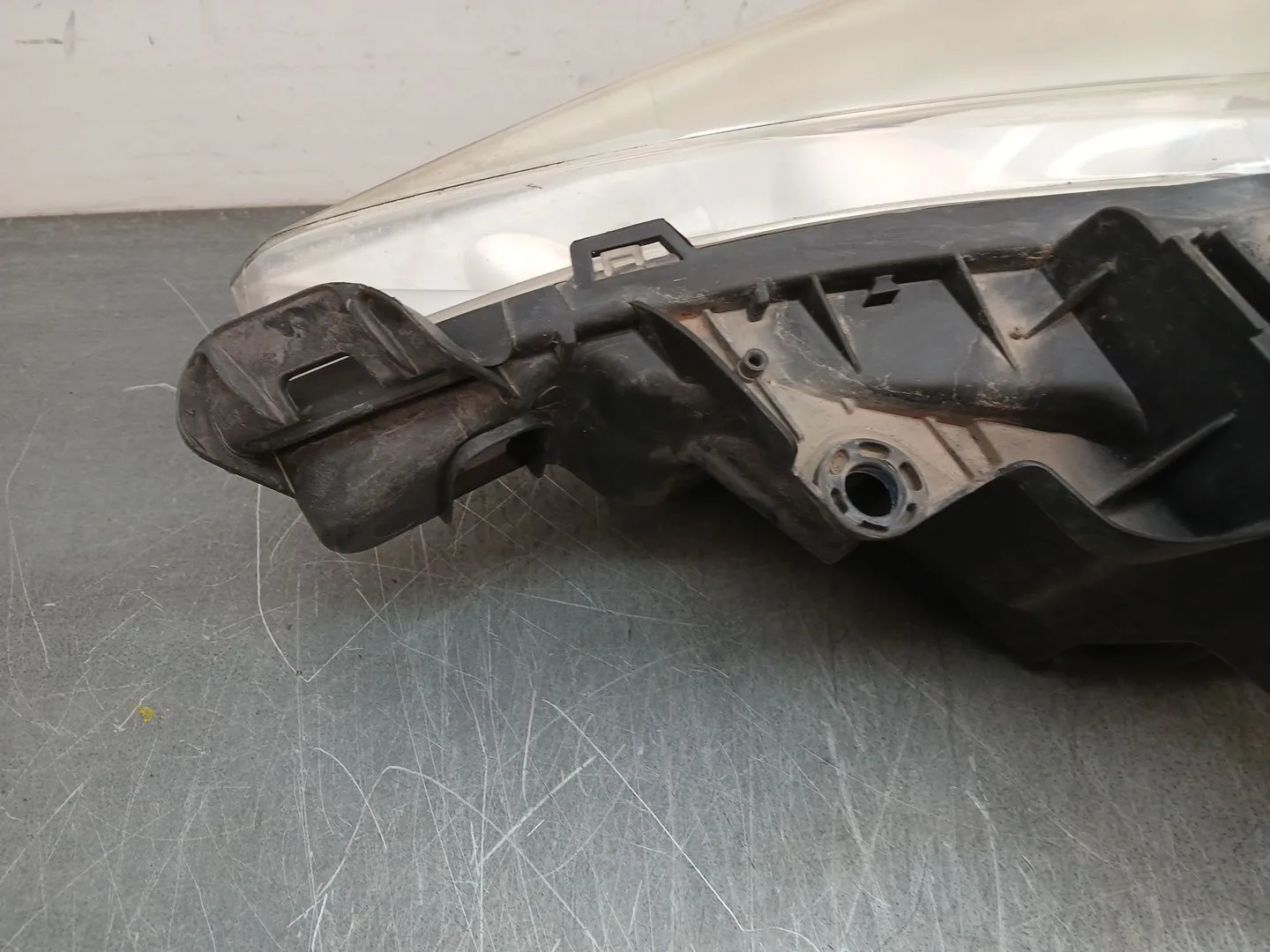 Faro Derecho para Peugeot 207/207+ (Wa_, Wc_)