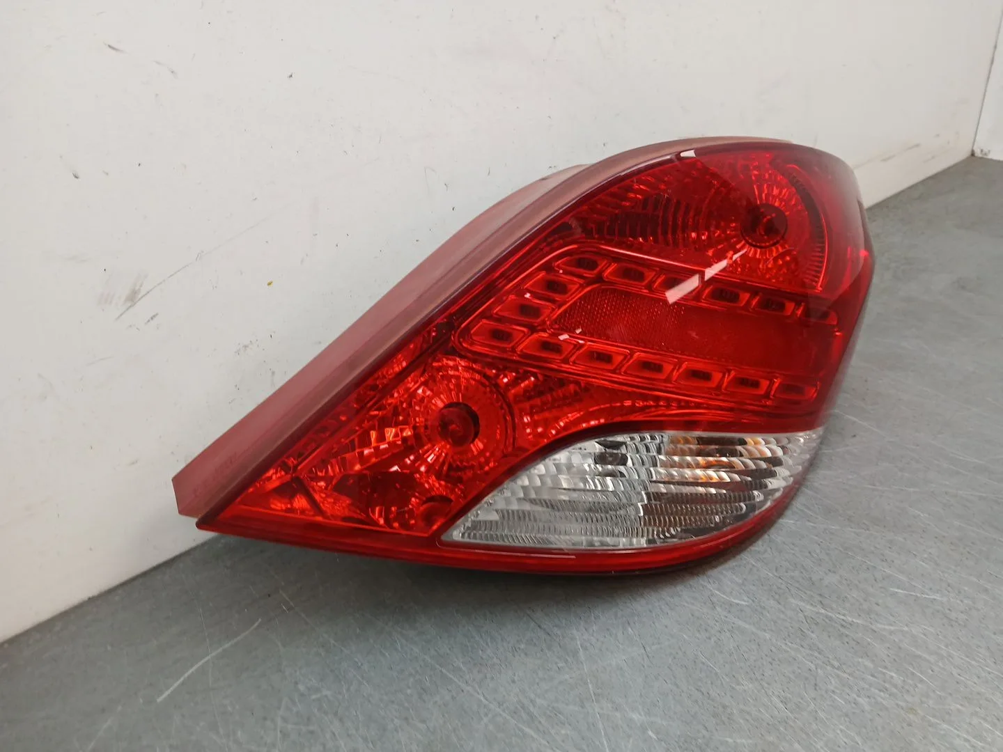 Piloto Trasero Derecho para Peugeot 207/207+ (Wa_, Wc_)