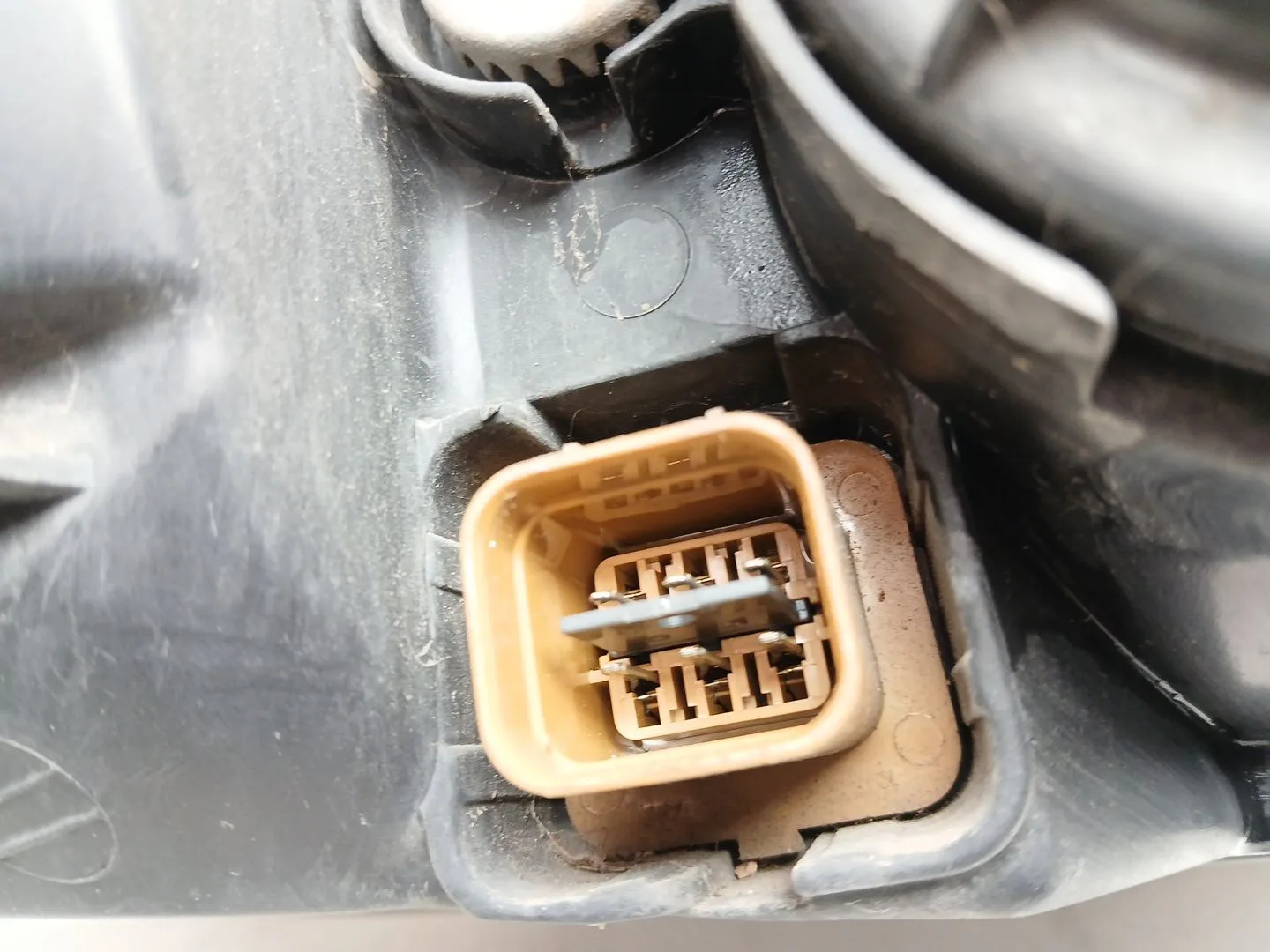 Faro Izquierdo para Chevrolet Captiva