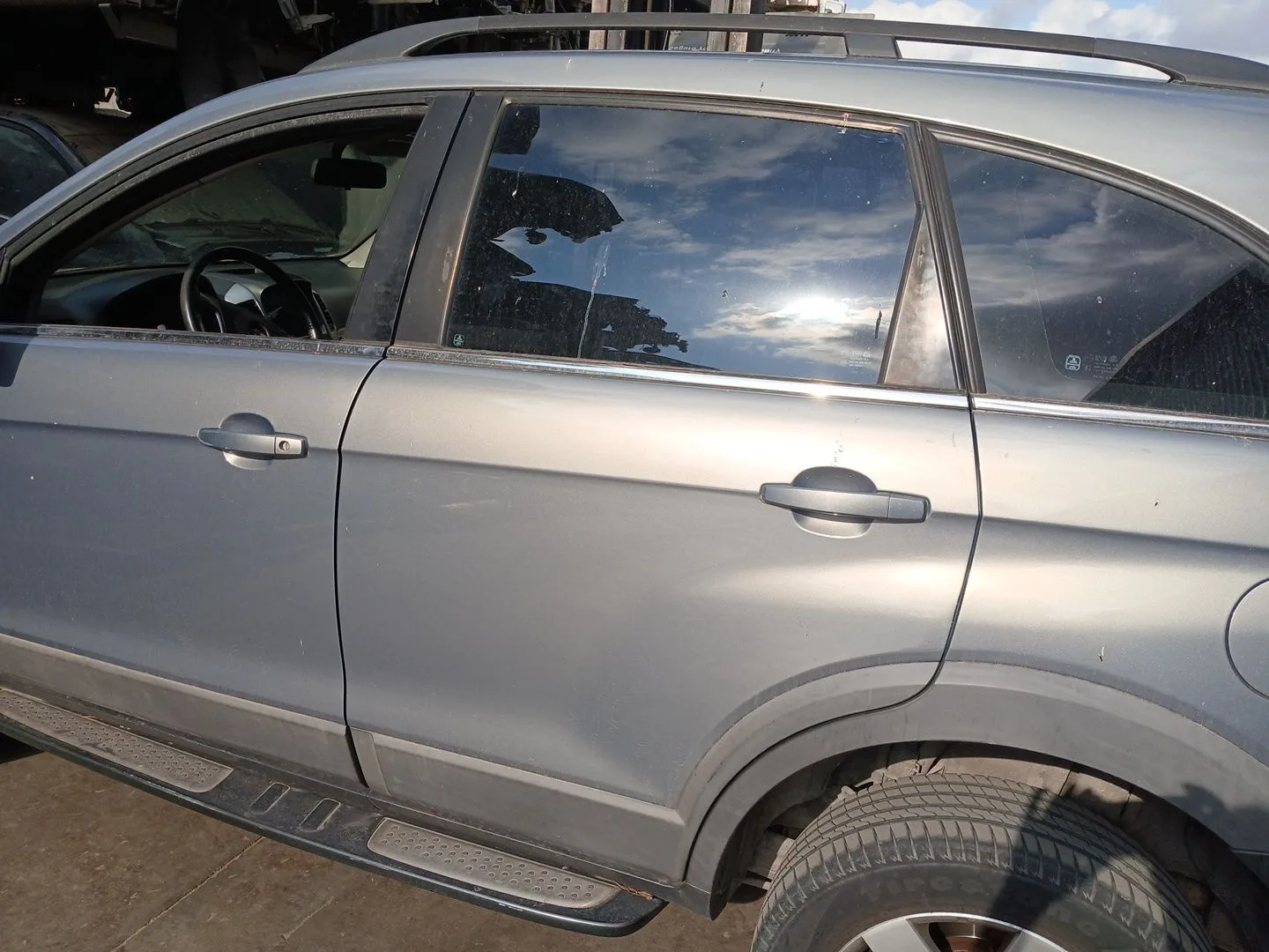 Puerta Trasera Izquierda para Chevrolet Captiva