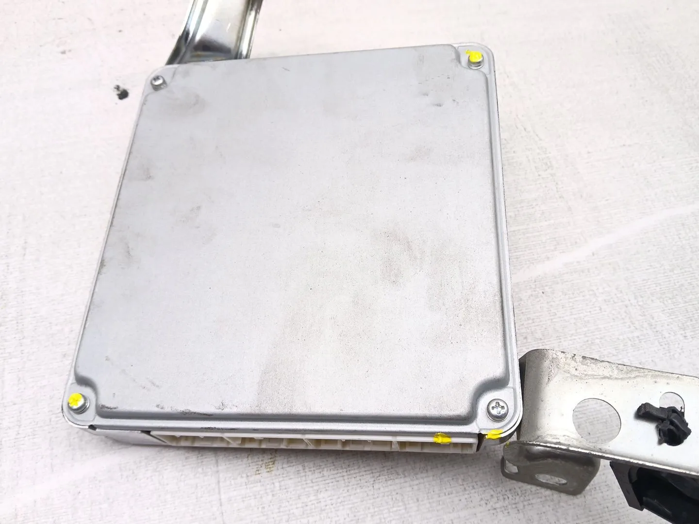 Centralita Motor Uce para Toyota Corolla Verso (Zer_, Zze12_, R1_)
