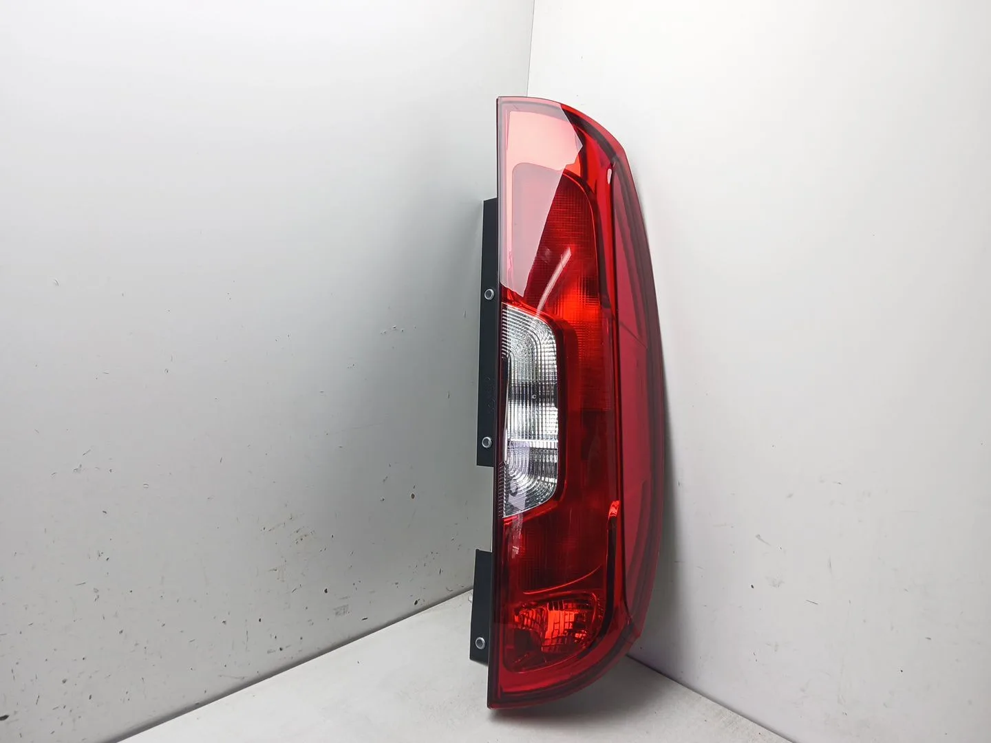 Piloto Trasero Derecho para Fiat Doblo Ii Cargo (263)