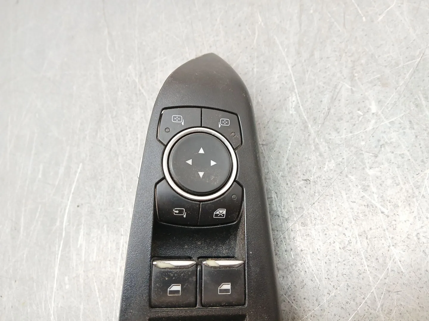 Mando Elevalunas Delantero Izquierdo para Ford Fiesta Vii (Hj, Hf)