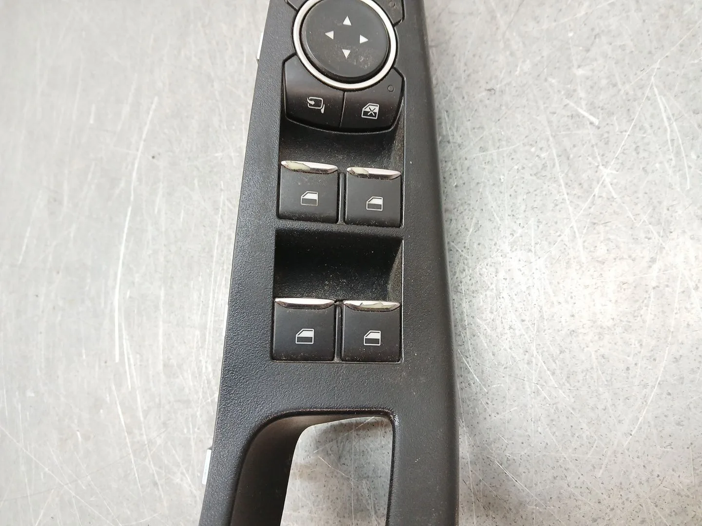 Mando Elevalunas Delantero Izquierdo para Ford Fiesta Vii (Hj, Hf)