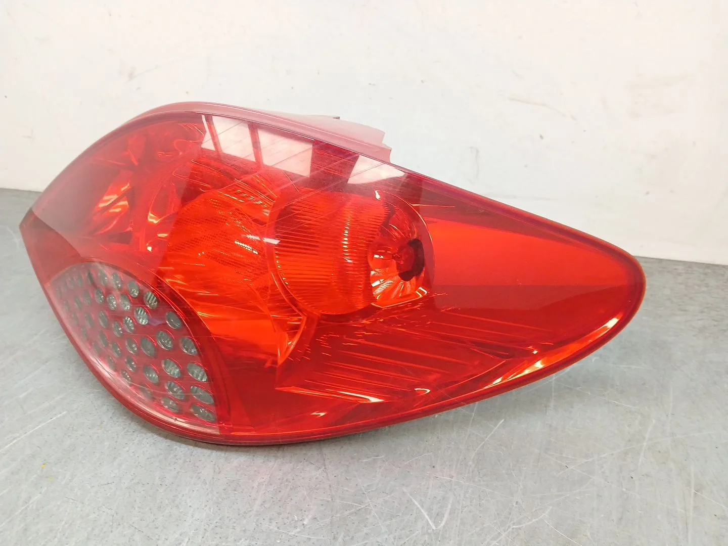 Piloto Trasero Derecho para Peugeot 207/207+ (Wa_, Wc_)