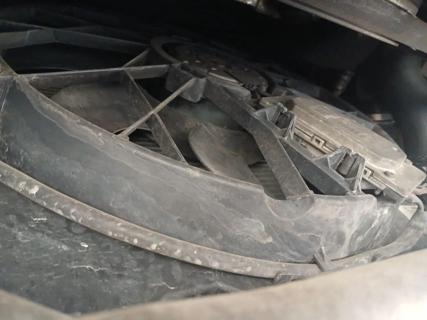 Electroventilador para Bmw 1 (E87)