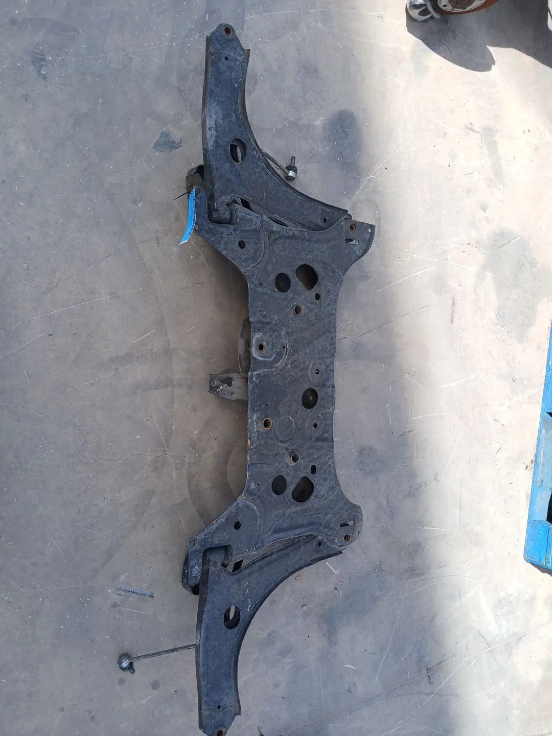 Puente Delantero para Ford Transit Courier