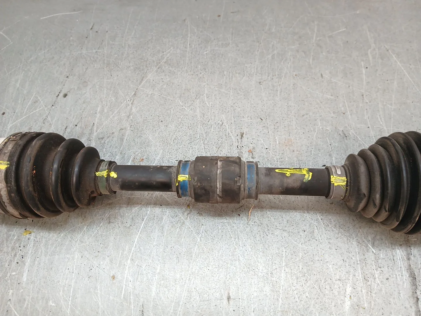 Transmision Delantera Izquierda para Mazda 3 (Bl)