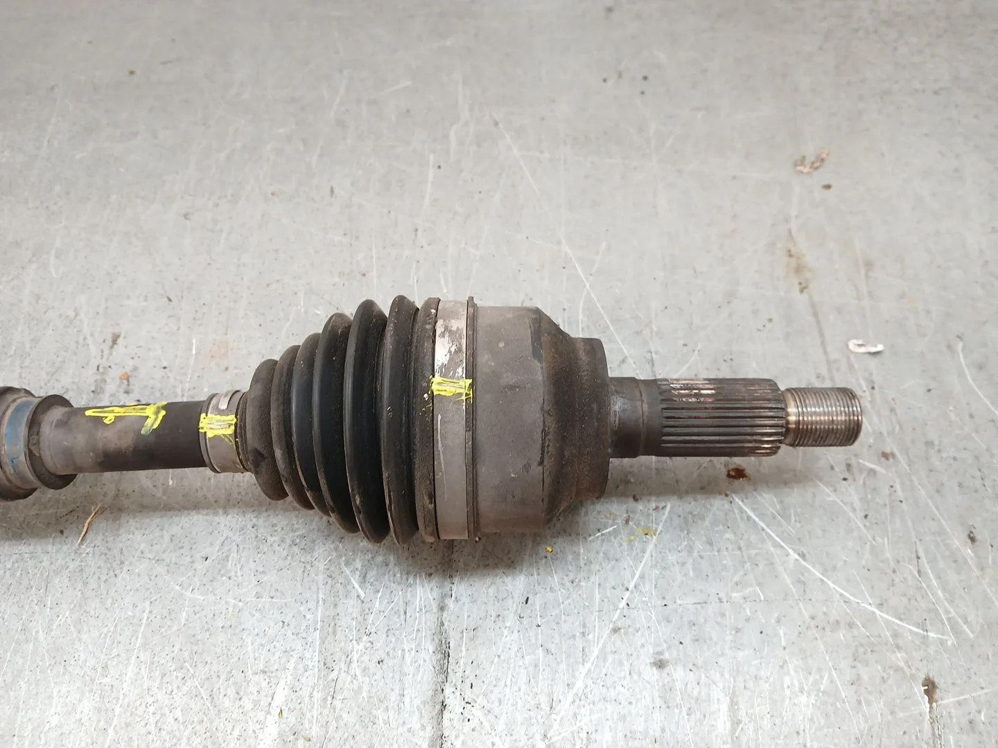 Transmision Delantera Izquierda para Mazda 3 (Bl)