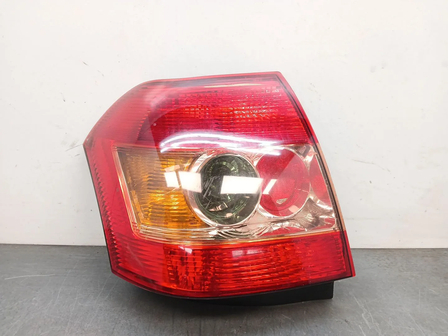 Piloto Trasero Derecho para Toyota Corolla (_E12_)