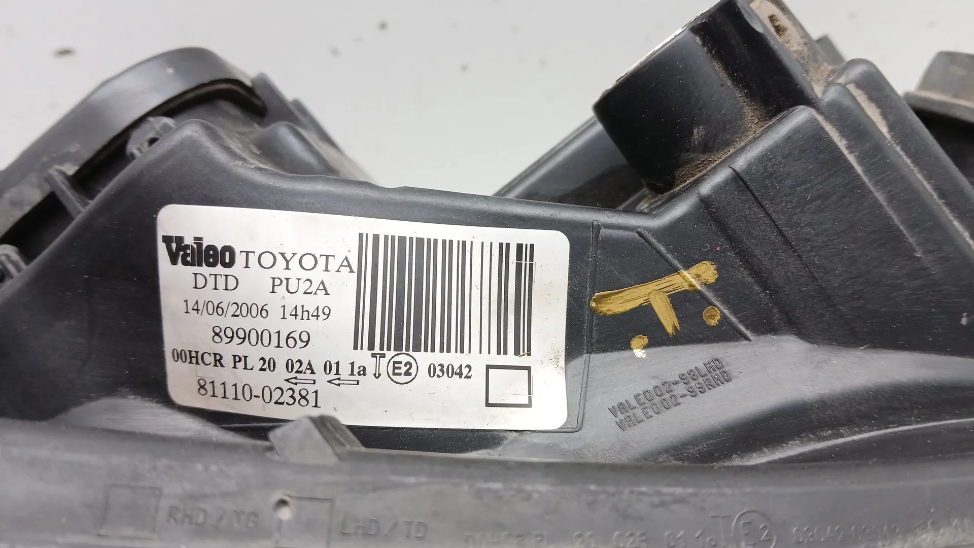 Faro Derecho para Toyota Corolla (_E12_)