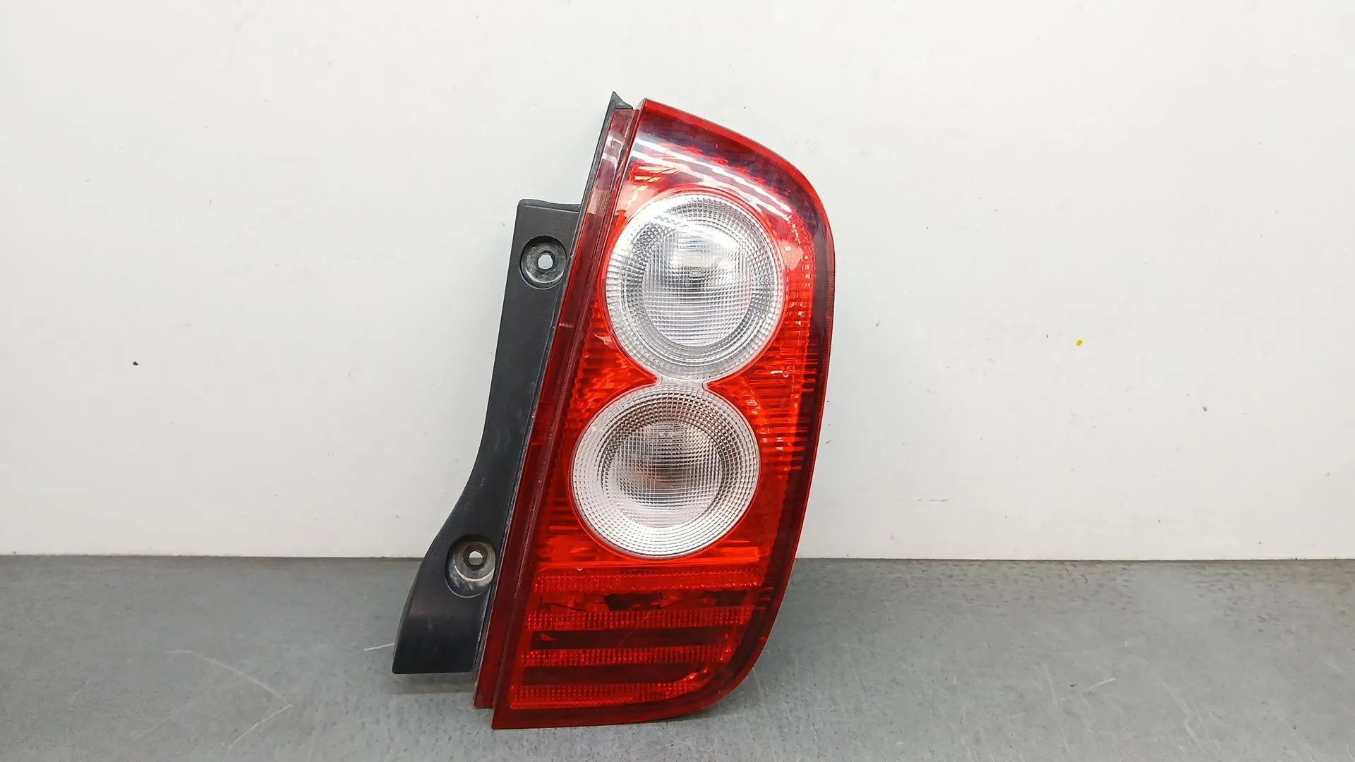 Piloto Trasero Derecho para Nissan Micra Iii (K12)