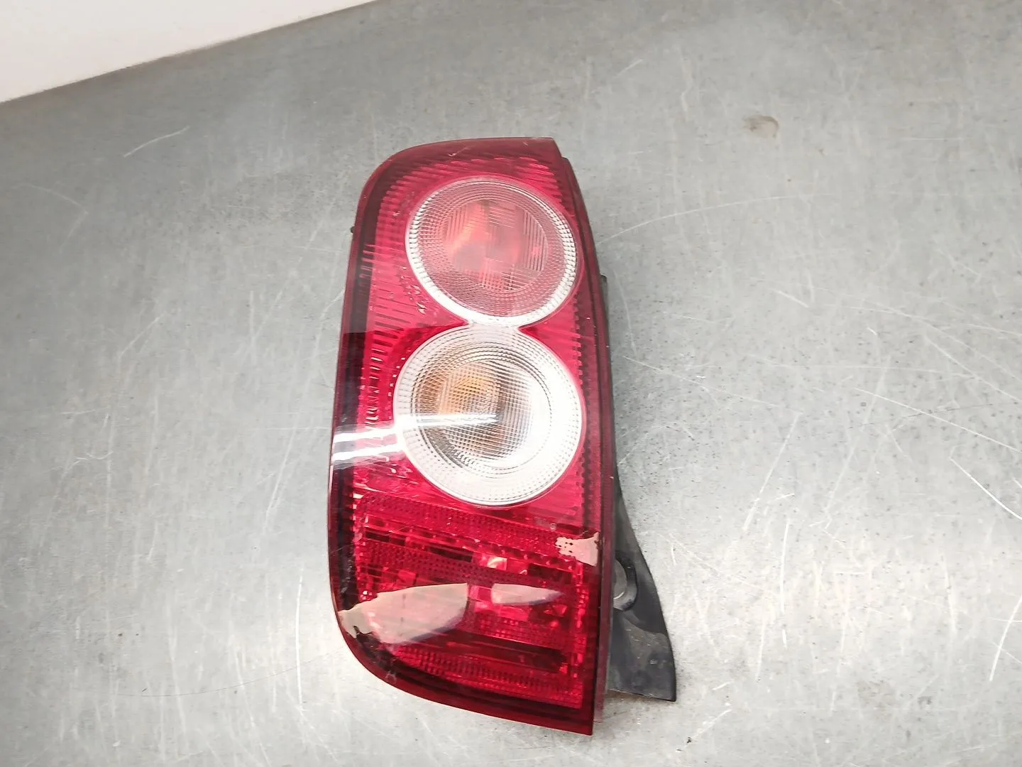 Piloto Trasero Izquierdo para Nissan Micra Iii (K12)