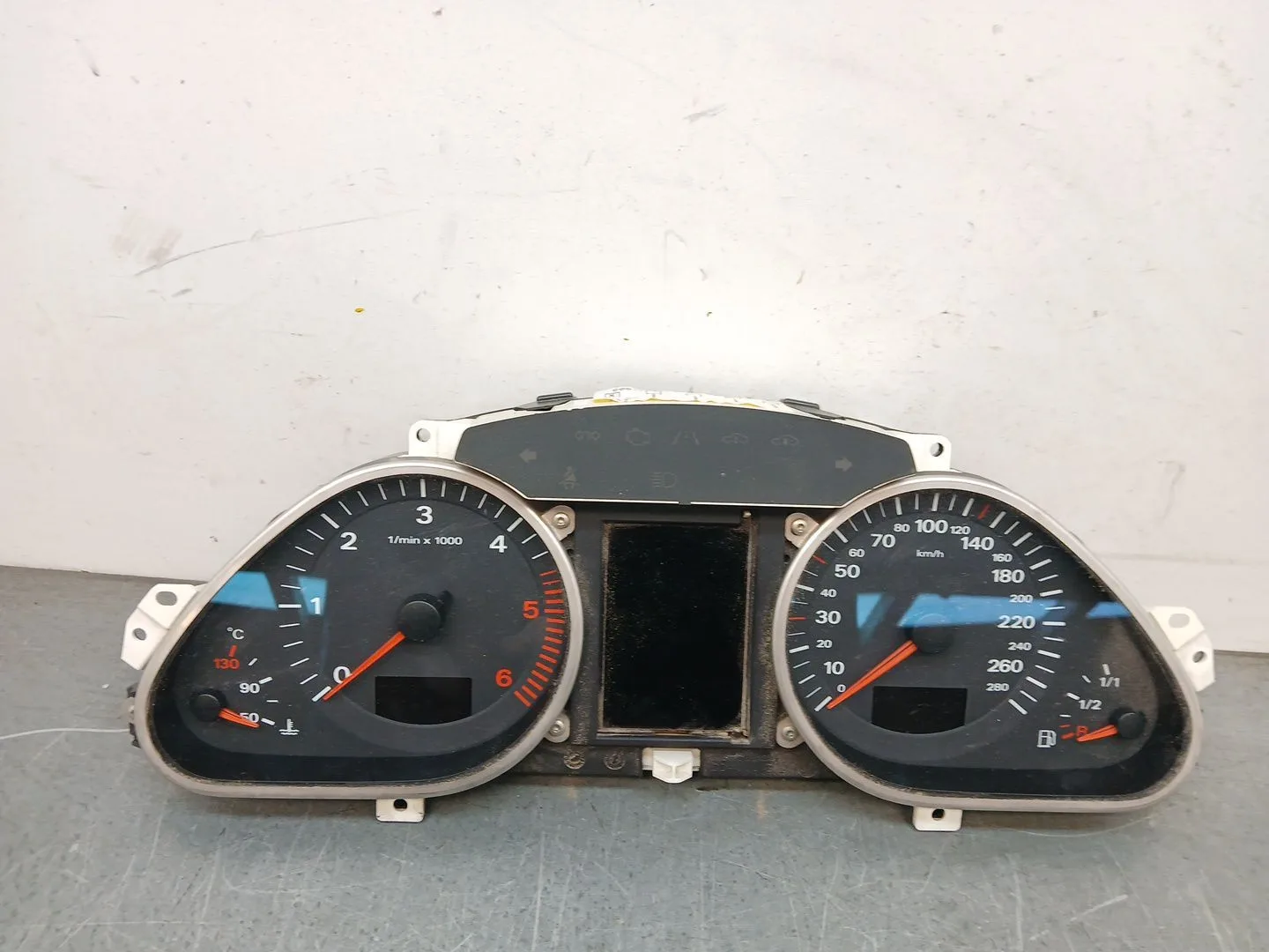 Cuadro Instrumentos para Audi A6 Berlina (4F2)