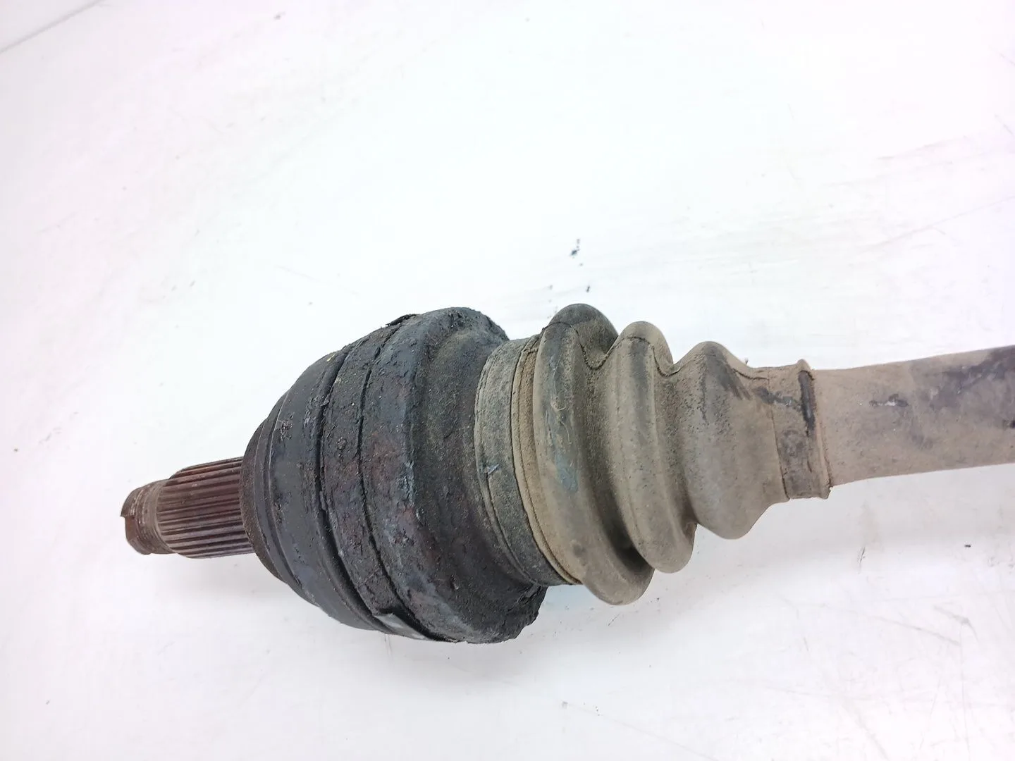 Transmision Trasera Izquierda para Bmw X5 (E53)