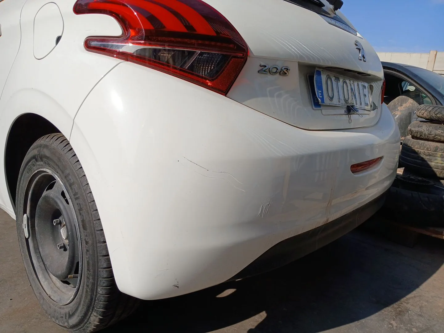 Paragolpes Trasero para Peugeot 208 I (Ca_, Cc_)