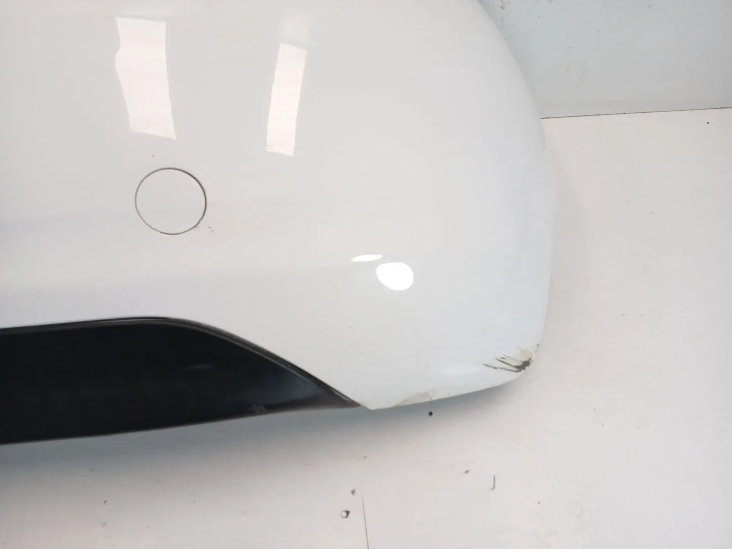 Paragolpes Trasero para Peugeot 208 I (Ca_, Cc_)