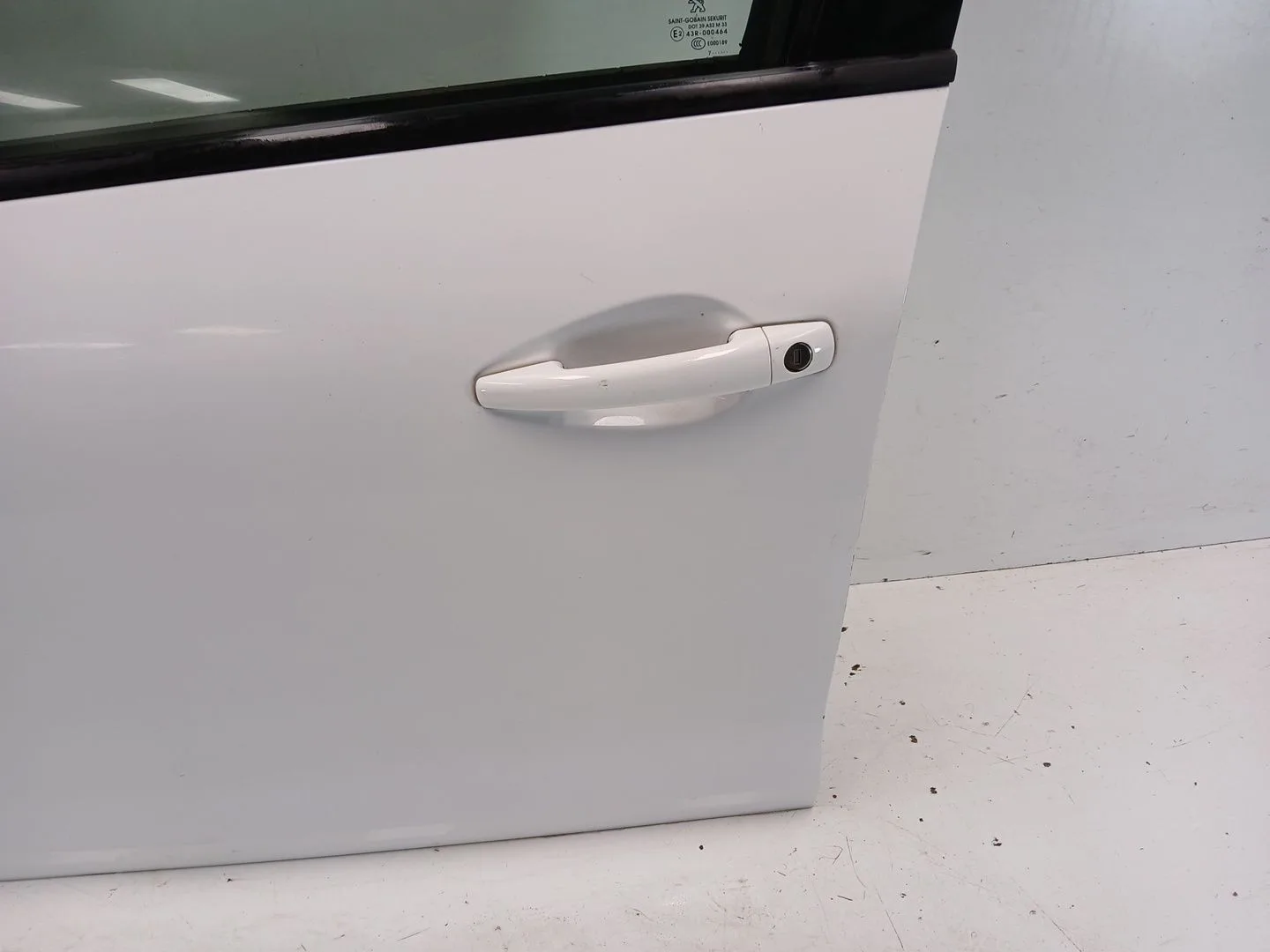 Puerta Delantera Izquierda para Peugeot 208 I (Ca_, Cc_)