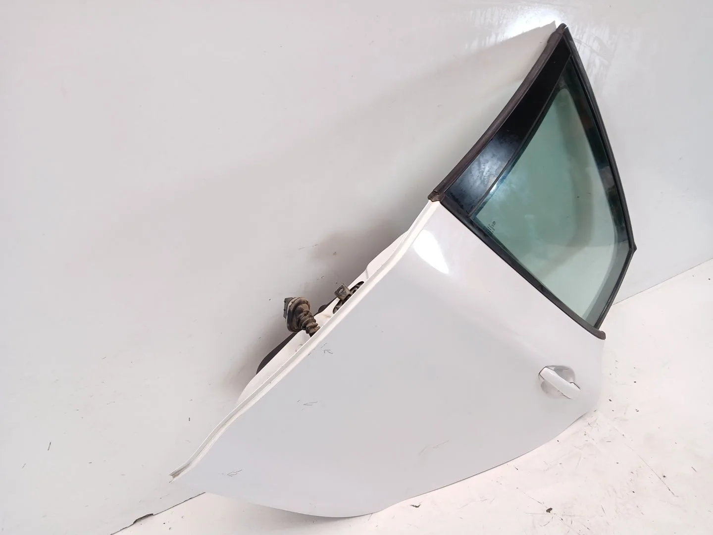Puerta Trasera Izquierda para Peugeot 208 I (Ca_, Cc_)