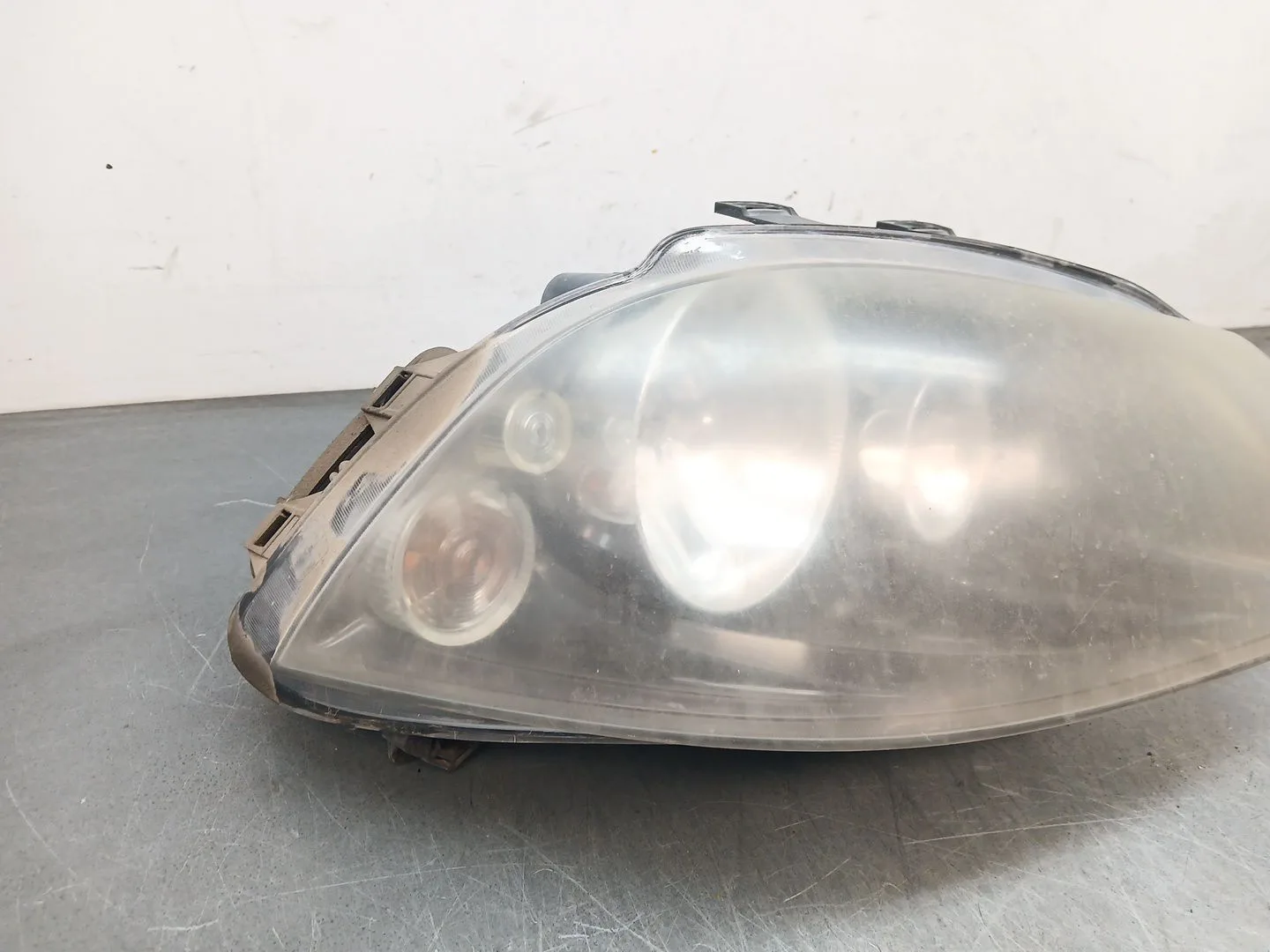 Faro Derecho para Seat Ibiza Iii (6L1)