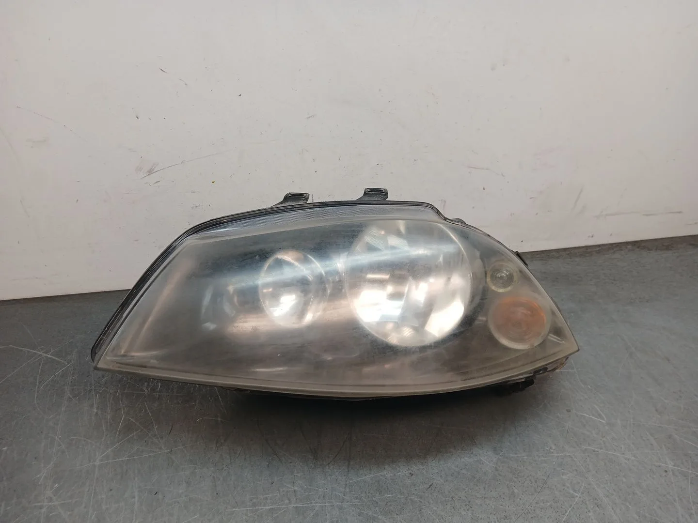 Faro Izquierdo para Seat Ibiza Iii (6L1)