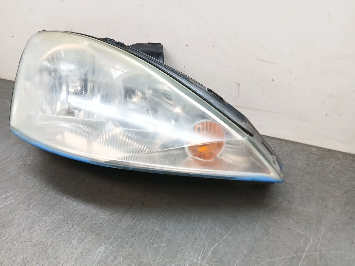 Faro Derecho para Ford Focus I (Daw, Dbw)