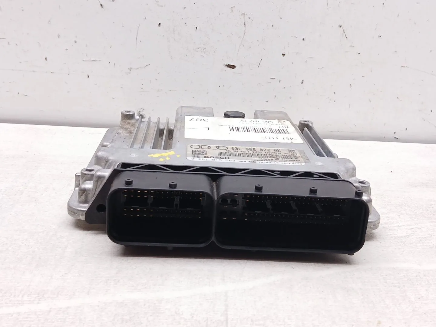 Centralita Motor Uce para Audi A4 B8 (8K2)