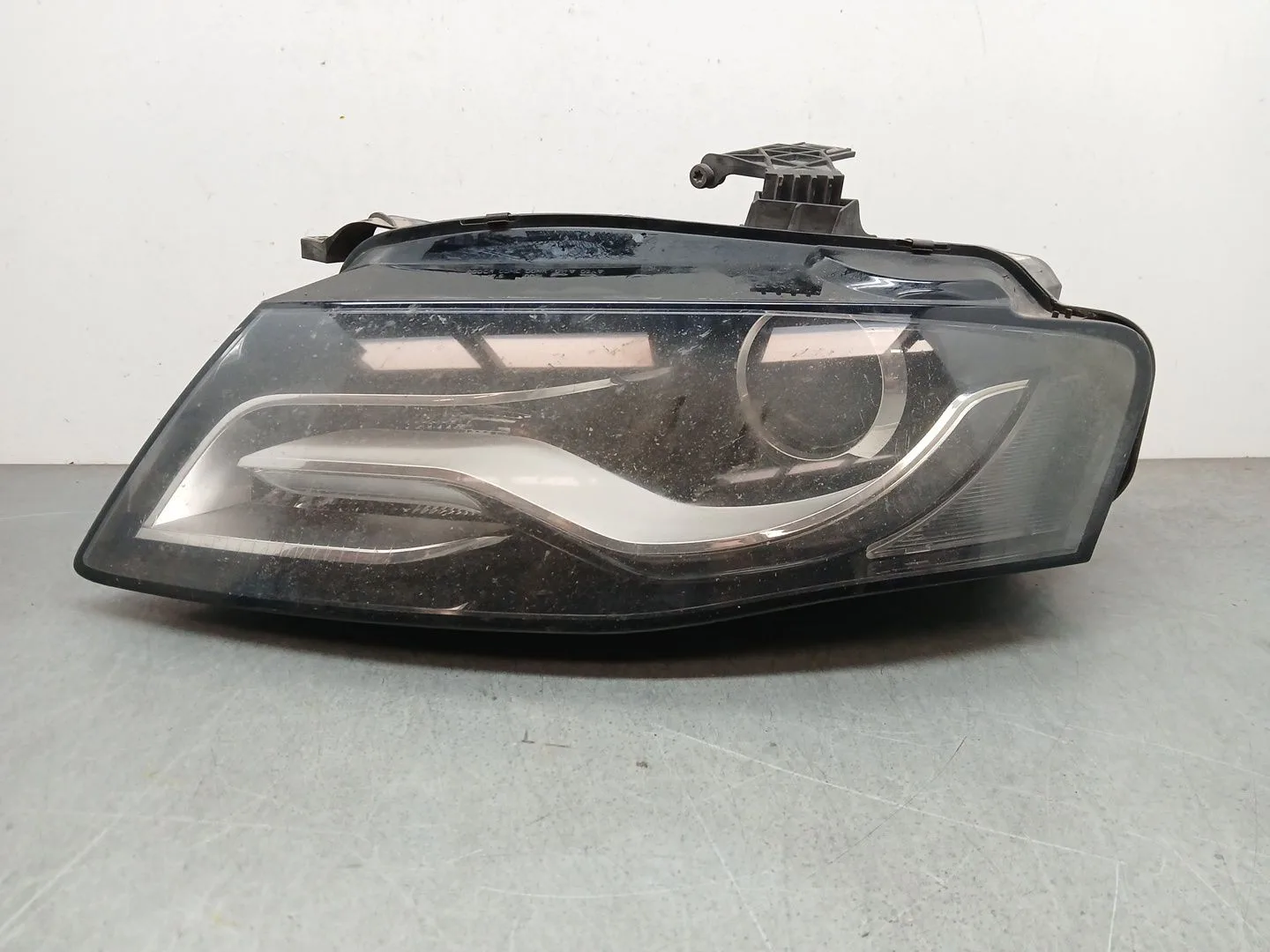 Faro Izquierdo para Audi A4 B8 (8K2)