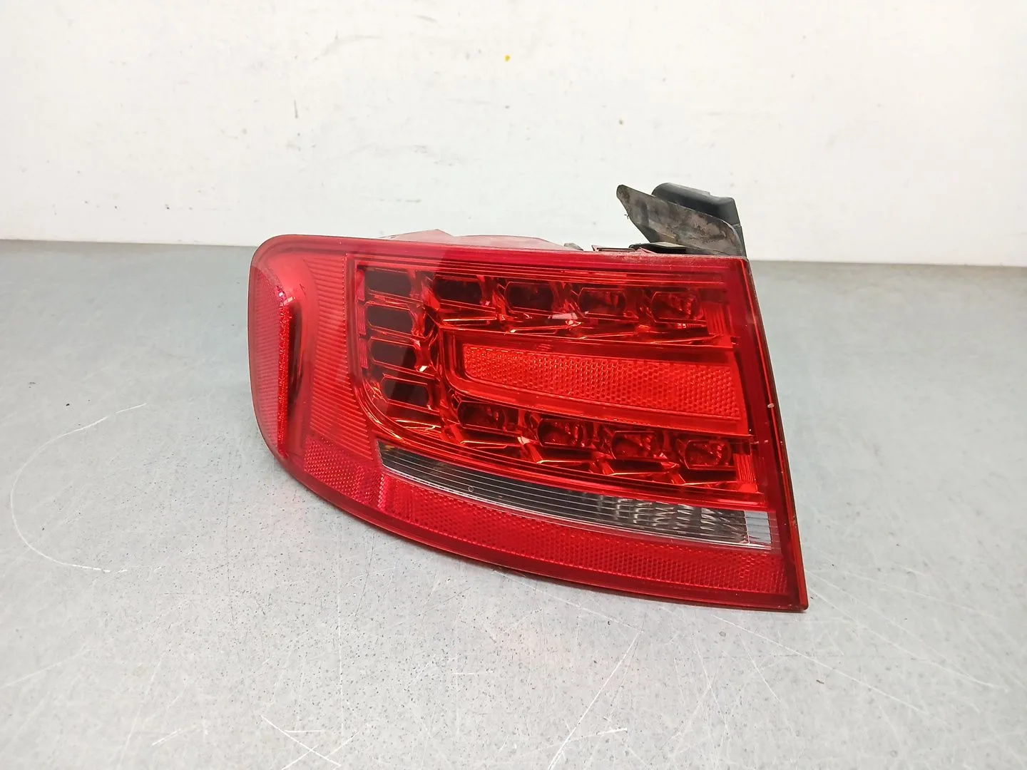 Piloto Trasero Izquierdo para Audi A4 B8 (8K2)