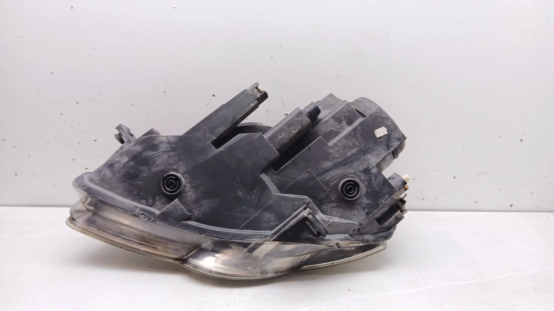 Faro Derecho para Volkswagen Passat B6 (3C2)