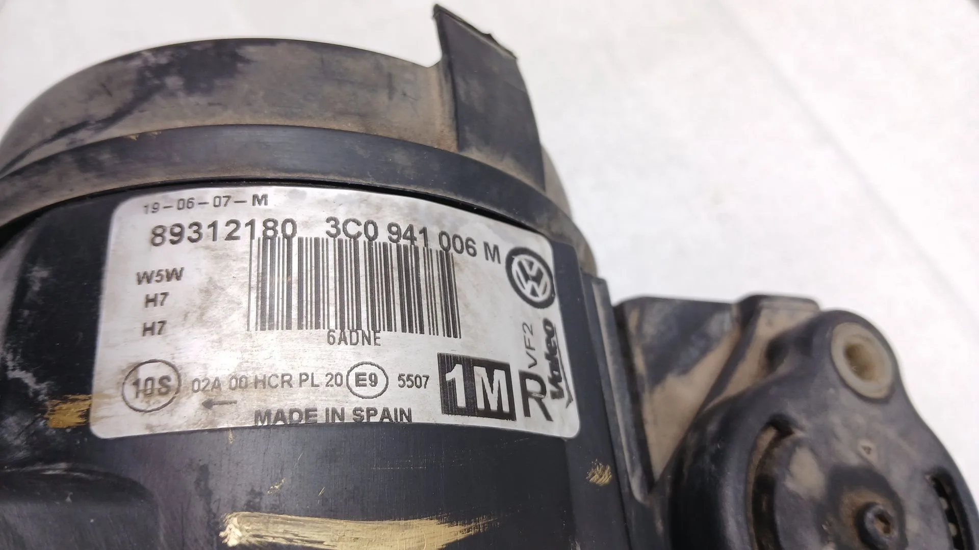 Faro Derecho para Volkswagen Passat B6 (3C2)