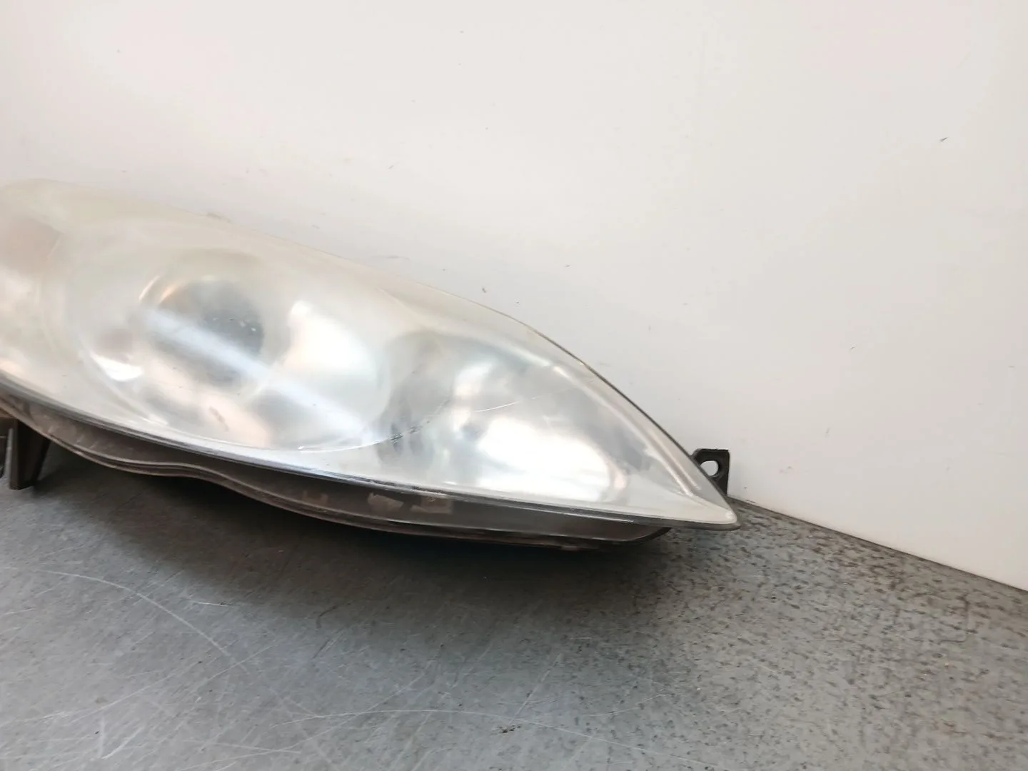 Faro Derecho para Peugeot 407 (6D_)