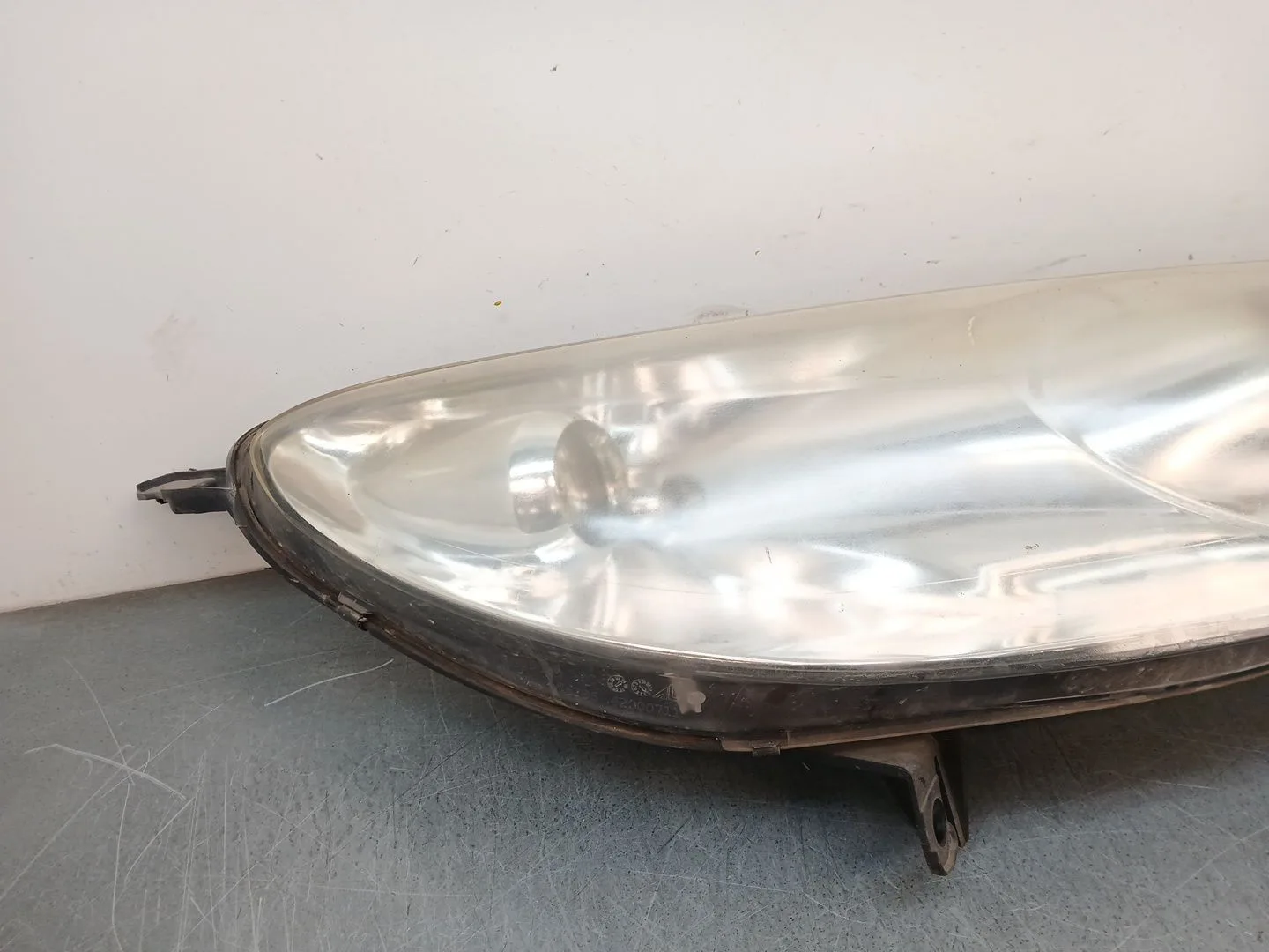 Faro Derecho para Peugeot 407 (6D_)