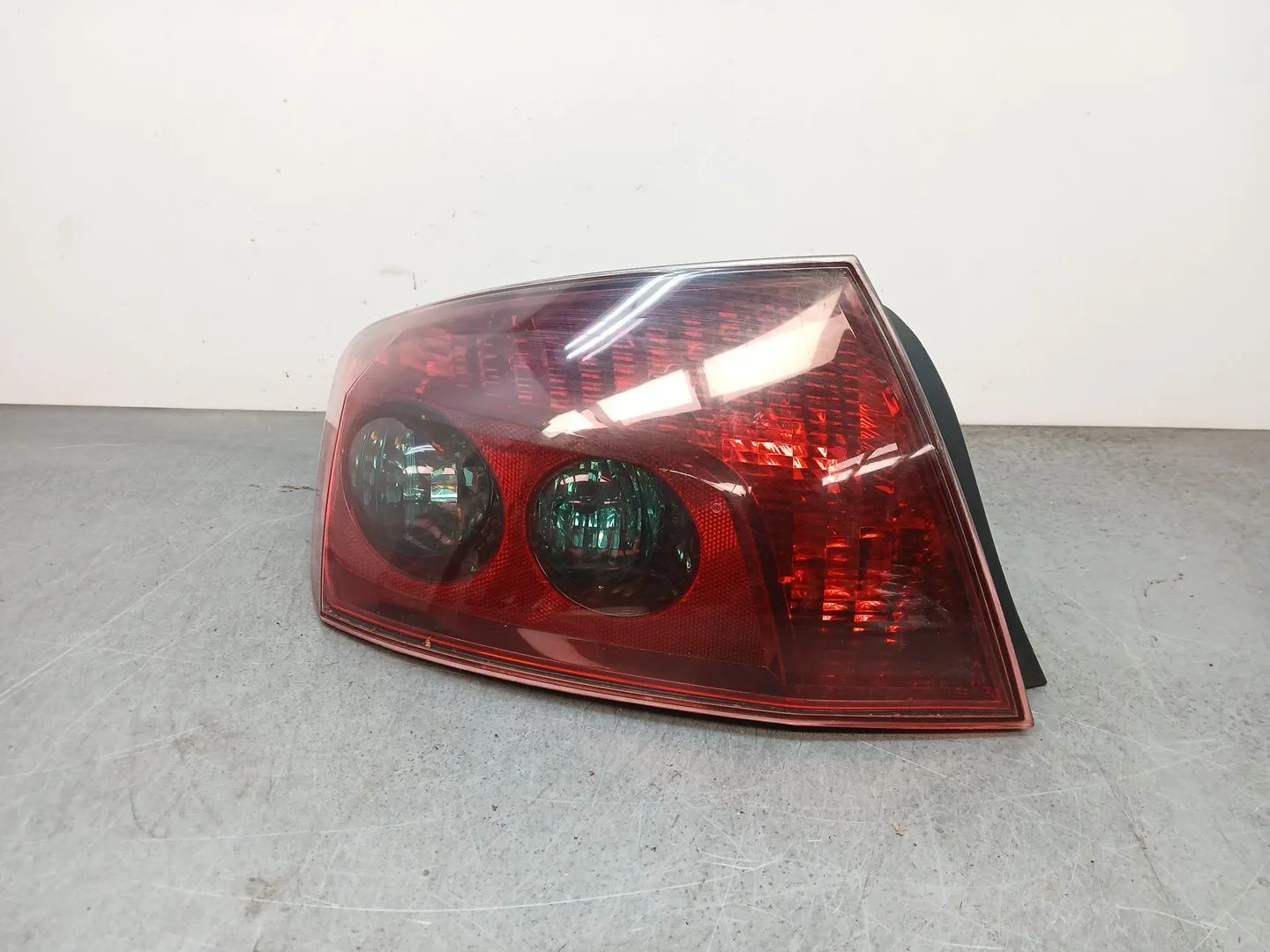Piloto Trasero Izquierdo para Peugeot 407 (6D_)
