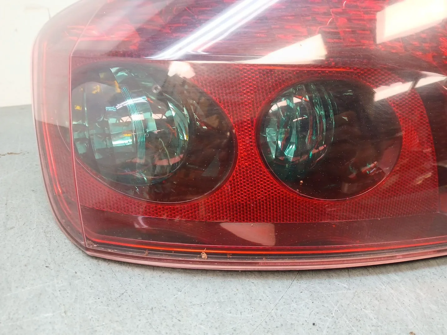Piloto Trasero Izquierdo para Peugeot 407 (6D_)
