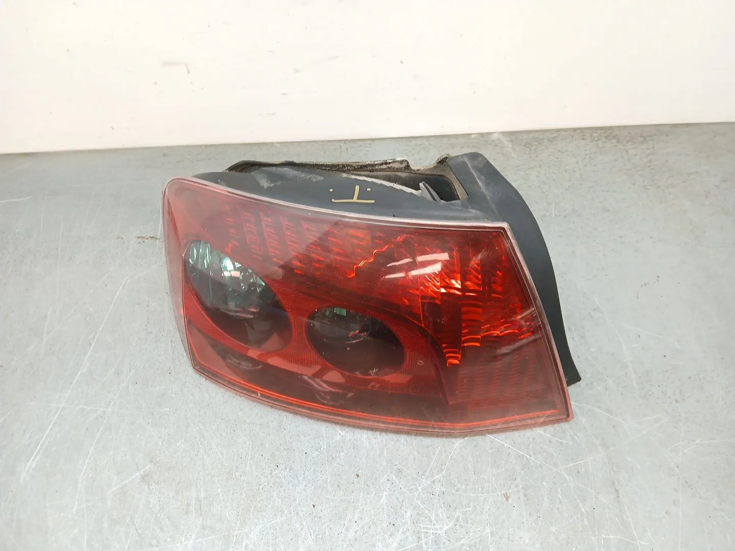 Piloto Trasero Izquierdo para Peugeot 407 (6D_)