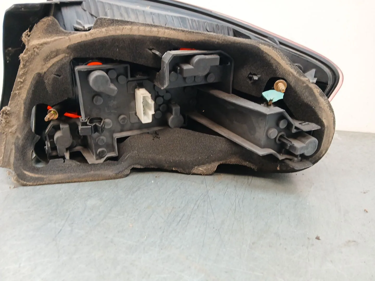 Piloto Trasero Izquierdo para Peugeot 407 (6D_)