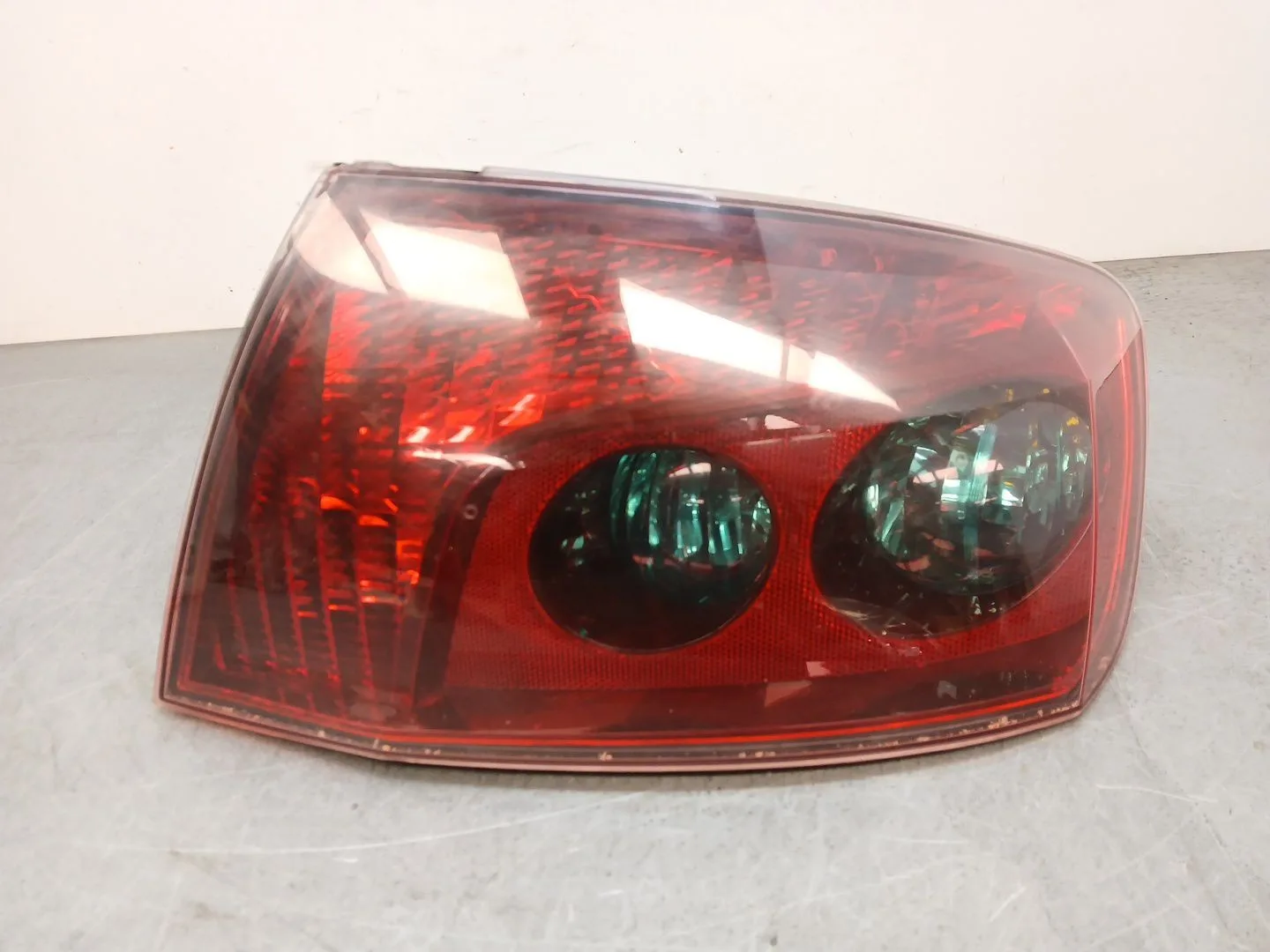 Piloto Trasero Derecho para Peugeot 407 (6D_)