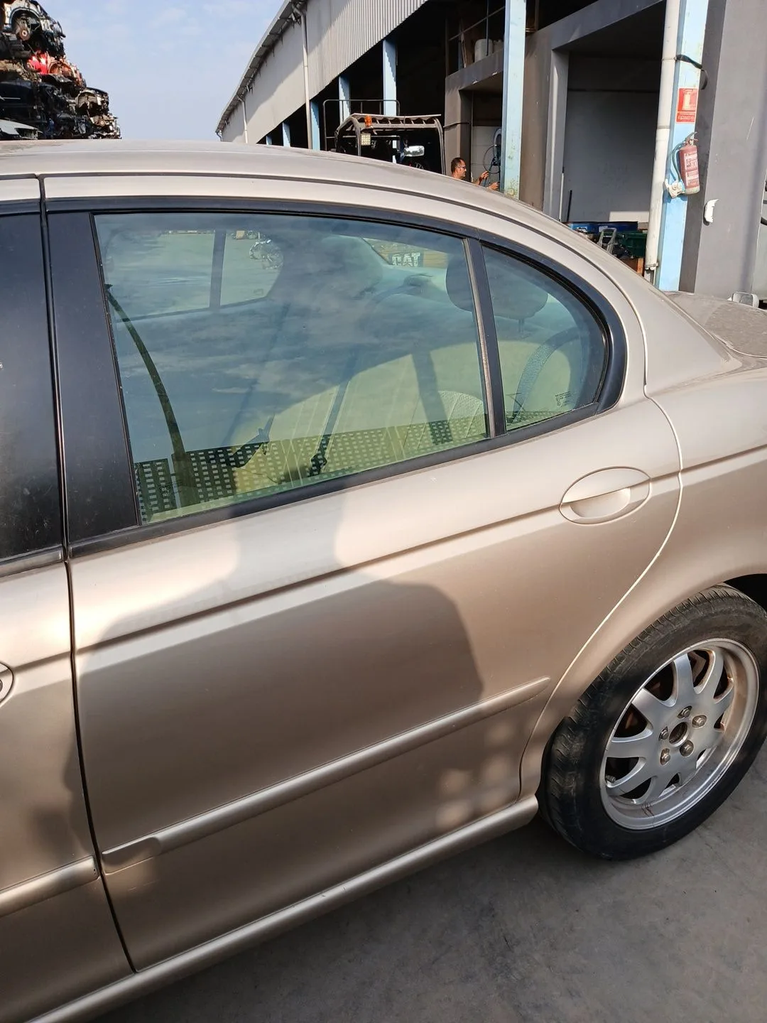 Puerta Trasera Izquierda para Jaguar X-Type I (X400)