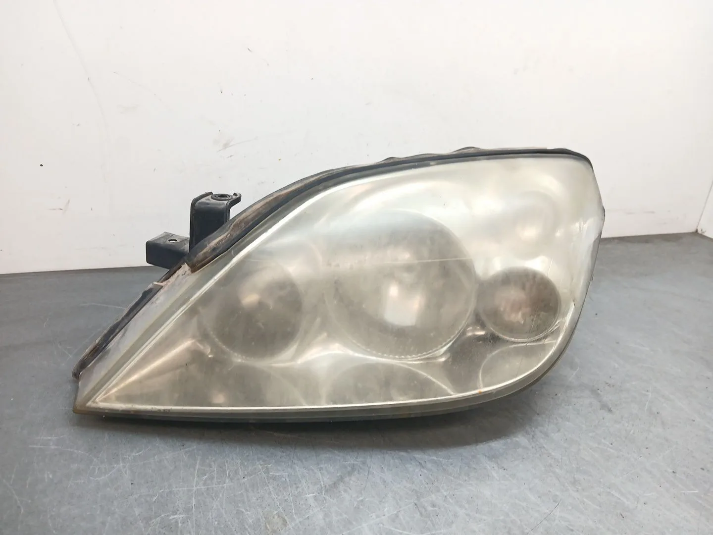Faro Izquierdo para Nissan Primera Hatchback (P12)