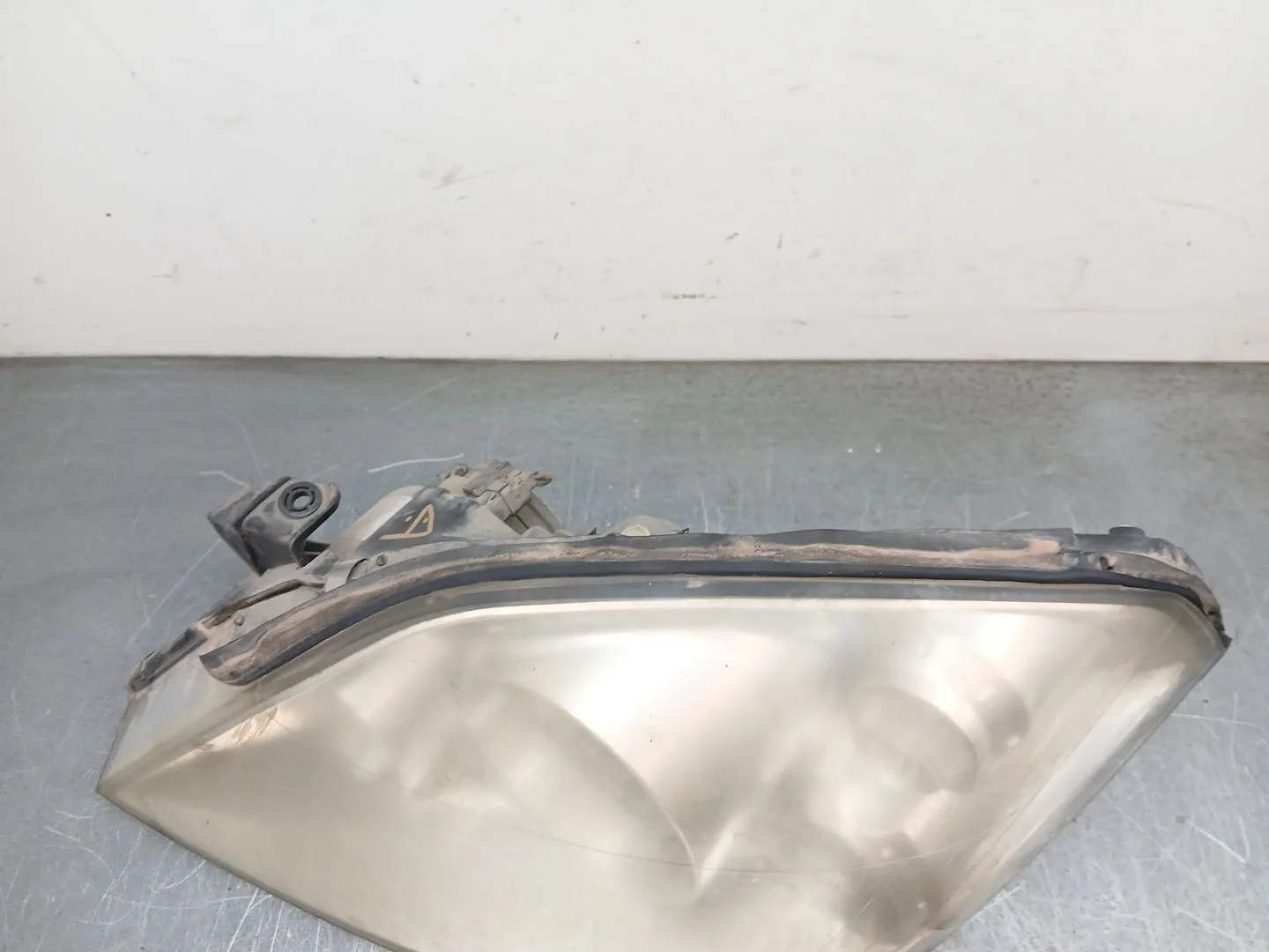 Faro Izquierdo para Nissan Primera Hatchback (P12)