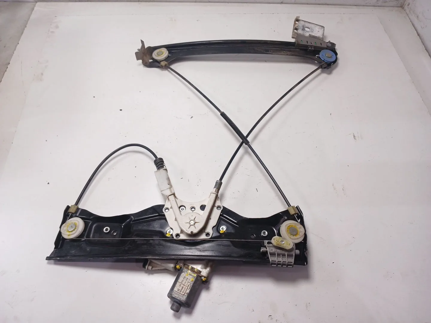 Elevalunas Delantero Derecho para Opel Astra H Twintop (A04)