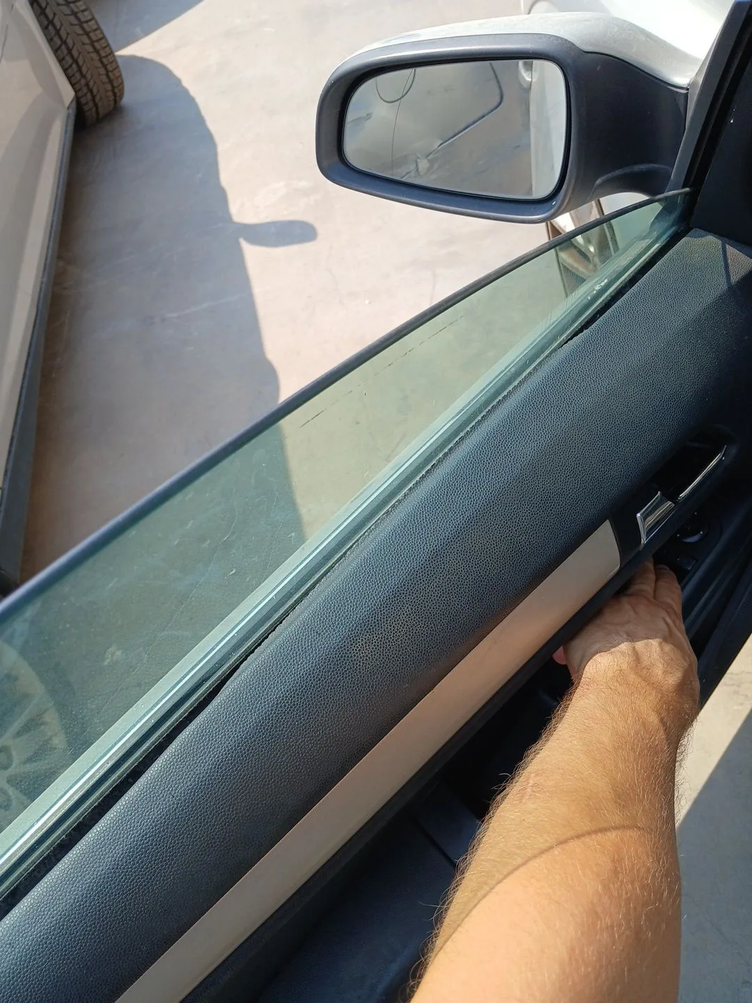 Elevalunas Delantero Izquierdo para Opel Astra H Twintop (A04)