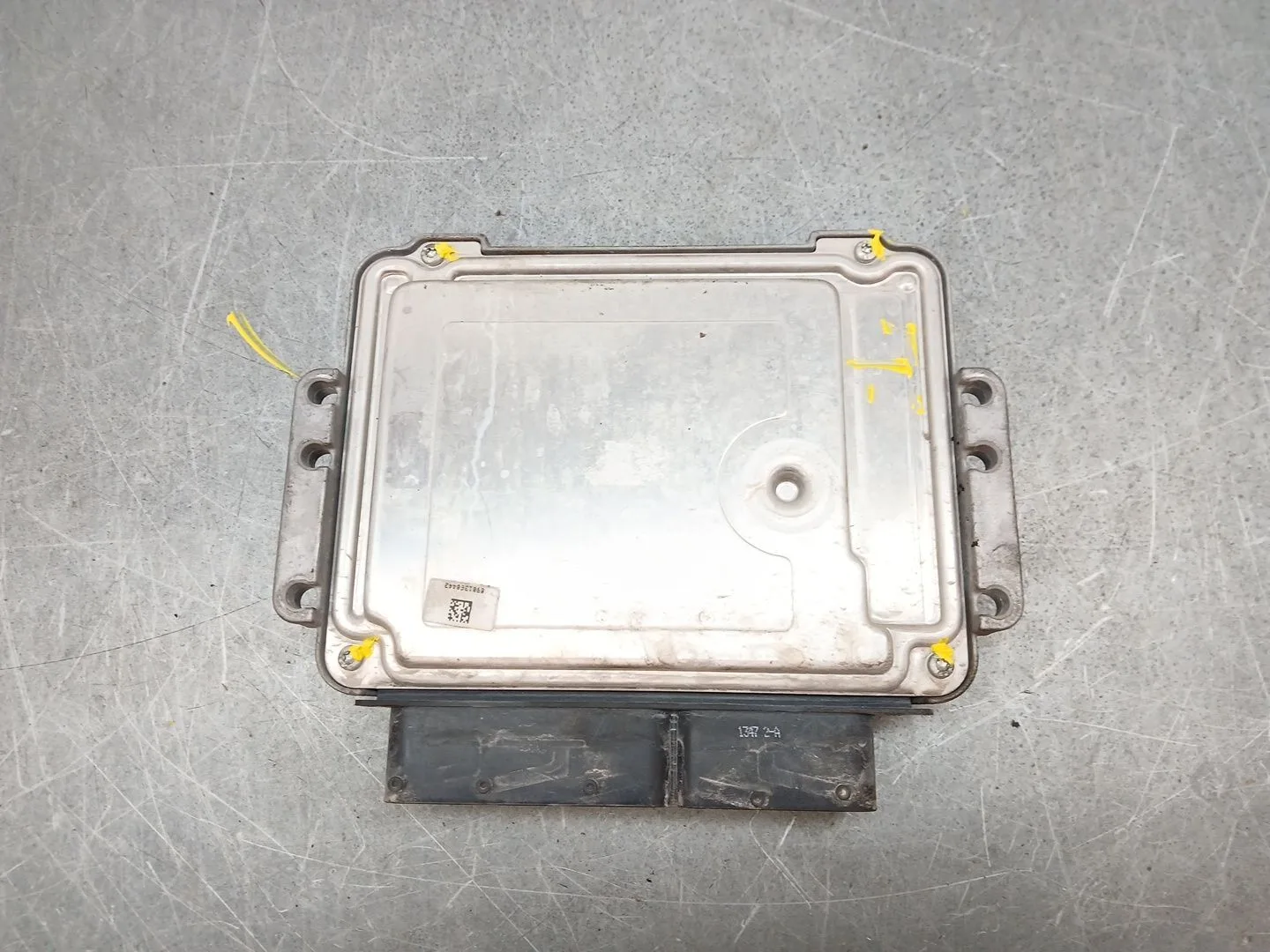 Centralita Motor Uce para Opel Astra H Twintop (A04)